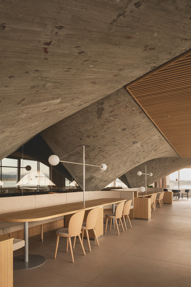 Press kit | 3766-03 - Press release | Restaurant MMC, Brutalism Over the Sea - Zooco Estudio - Commercial Interior Design - Restaurant MMC - Photo credit: David Zarzoso