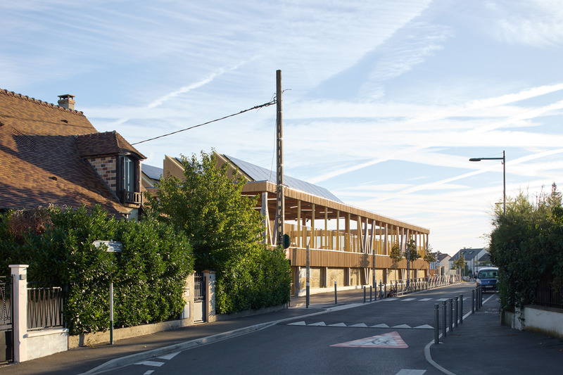 Dossier de presse | 1065-02 - Communiqué de presse | Un groupe scolaire biosourcé à énergie positive - r2k architecte - Architecture institutionnelle - Crédit photo : ANTOINE MERCUSOT