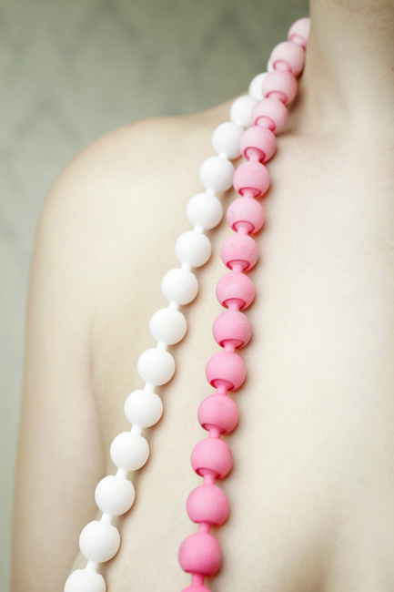 Dossier de presse | 869-01 - Communiqué de presse | Jointed Jewels - byAMT Inc. - Produit - Crédit photo : Lisa Klappe