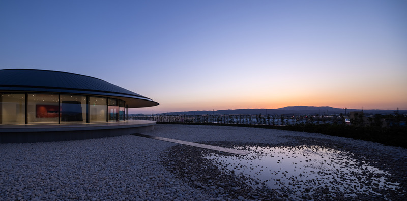 Dossier de presse | 7488-01 - Communiqué de presse | MORI no KAISHO: Meeting Place of Forest - Tetsuo Kobori Architects + Daiwa House Industry Co., Ltd. + Fujita Corporation - Architecture institutionnelle - The Reception Area - Crédit photo : Koji Yamazaki