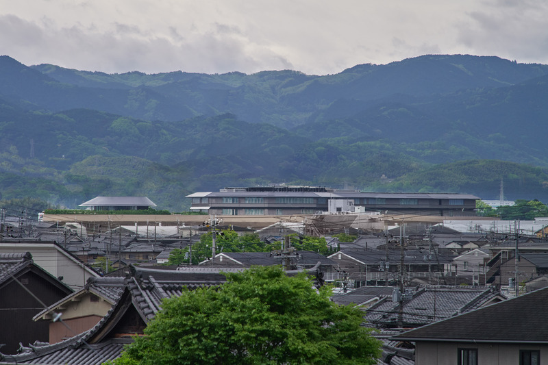 Dossier de presse | 7488-01 - Communiqué de presse | MORI no KAISHO: Meeting Place of Forest - Tetsuo Kobori Architects + Daiwa House Industry Co., Ltd. + Fujita Corporation - Architecture institutionnelle - Neighborhood View - Crédit photo : Tomoyuki Kusunose