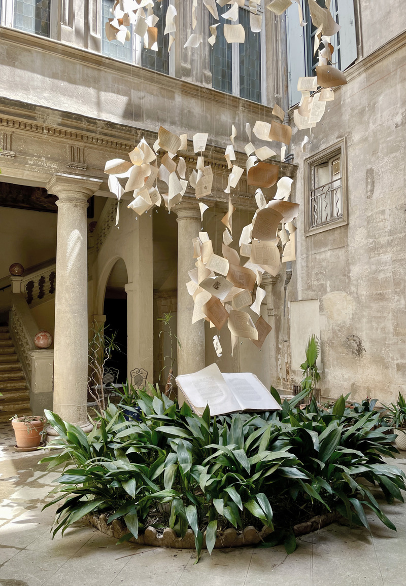 Dossier de presse | 7495-01 - Communiqué de presse | Livrons-nous : installation artistique qui remporte le Prix du Public au FAV 23 à Montpellier - Charlotte Jeanjean, Viviane Le Deunff et Camille Maire - Art - Crédit photo : Viviane Le Deunff