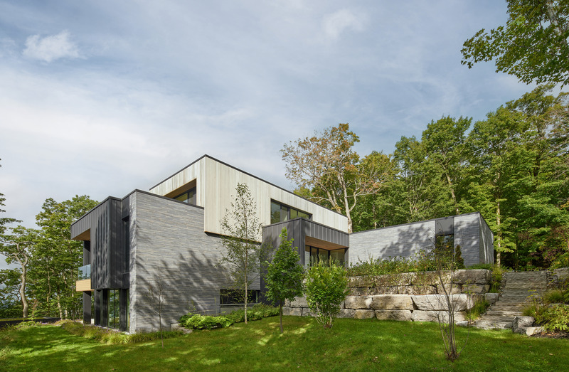 Dossier de presse | 2260-05 - Communiqué de presse | Maison Shefford : un modèle d'architecture et d'aménagement intérieur intégrés avec la nature - MXMA Architecture & Design en collaboration avec Catlin Stothers Design - Architecture résidentielle - Crédit photo : Nanne Springer