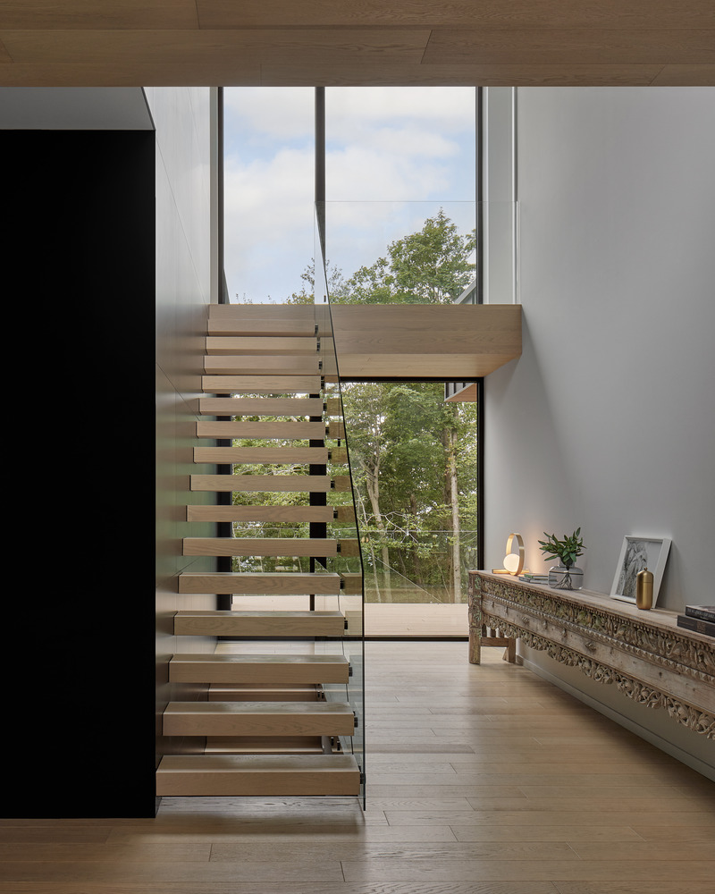 Dossier de presse | 2260-05 - Communiqué de presse | Maison Shefford : un modèle d'architecture et d'aménagement intérieur intégrés avec la nature - MXMA Architecture & Design en collaboration avec Catlin Stothers Design - Architecture résidentielle - Crédit photo : Nanne Springer