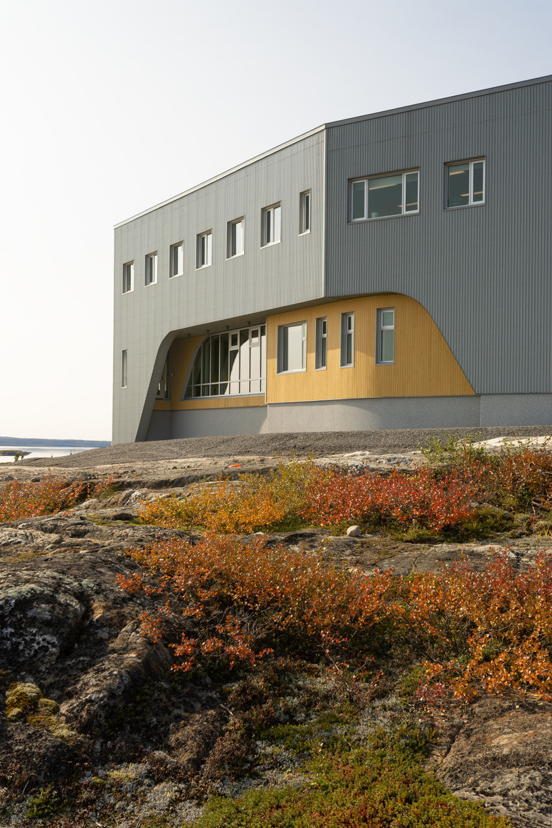 Dossier de presse | 612-25 - Communiqué de presse | Nouveau centre régional de rétablissement de Isuarsivik - EVOQ Architecture - Architecture institutionnelle - Crédit photo : EVOQ