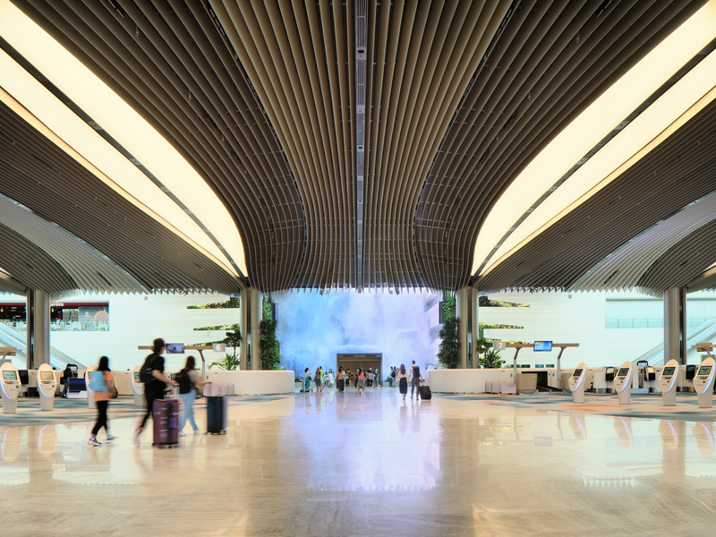 Press kit | 7412-01 - Press release | BOIFFILS Architectures Brings the 'Garden City' Inside New Biophilic Singapore Airport Terminal - BOIFFILS Architectures - Commercial Architecture - Photo credit: Changi Airport Group - Fabian Ong