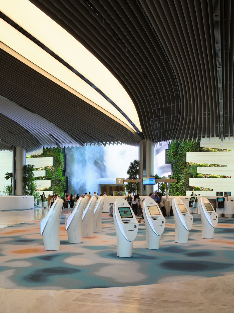 Press kit | 7412-01 - Press release | BOIFFILS Architectures Brings the 'Garden City' Inside New Biophilic Singapore Airport Terminal - BOIFFILS Architectures - Commercial Architecture - Photo credit: Changi Airport Group - Fabian Ong