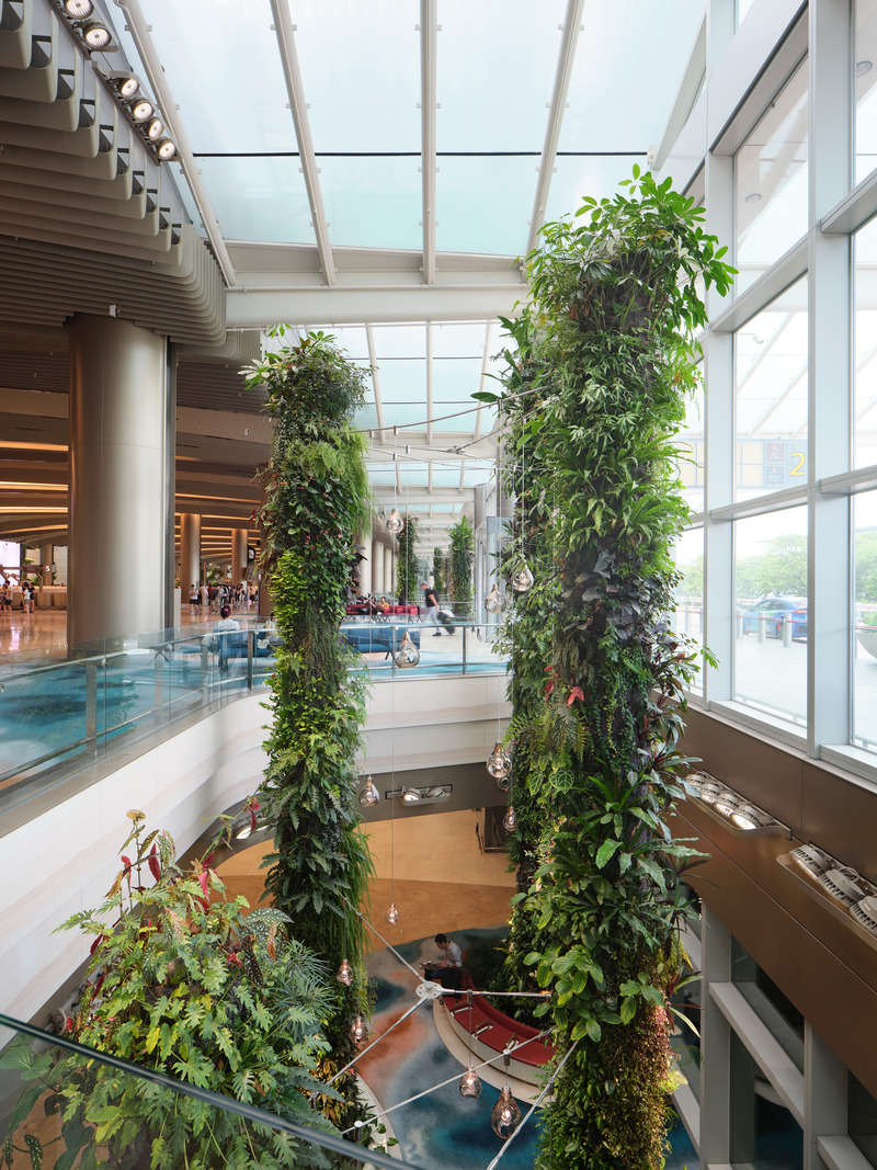 Press kit | 7412-01 - Press release | BOIFFILS Architectures Brings the 'Garden City' Inside New Biophilic Singapore Airport Terminal - BOIFFILS Architectures - Commercial Architecture - Photo credit: Changi Airport Group - Fabian Ong