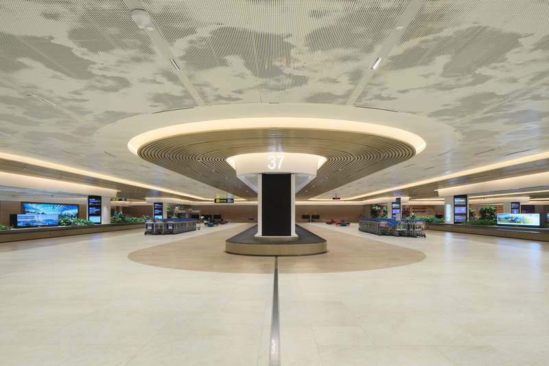 Press kit | 7412-01 - Press release | BOIFFILS Architectures Brings the 'Garden City' Inside New Biophilic Singapore Airport Terminal - BOIFFILS Architectures - Commercial Architecture - Photo credit: Changi Airport Group - Fabian Ong