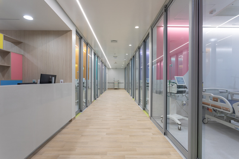 Dossier de presse | 7497-01 - Communiqué de presse | HELP – Teaching Hospital and Research Laboratories - Contemporanea Arquitetura e Interiores - Architecture institutionnelle - Pediatric ICU - Crédit photo : Vilmar Costa