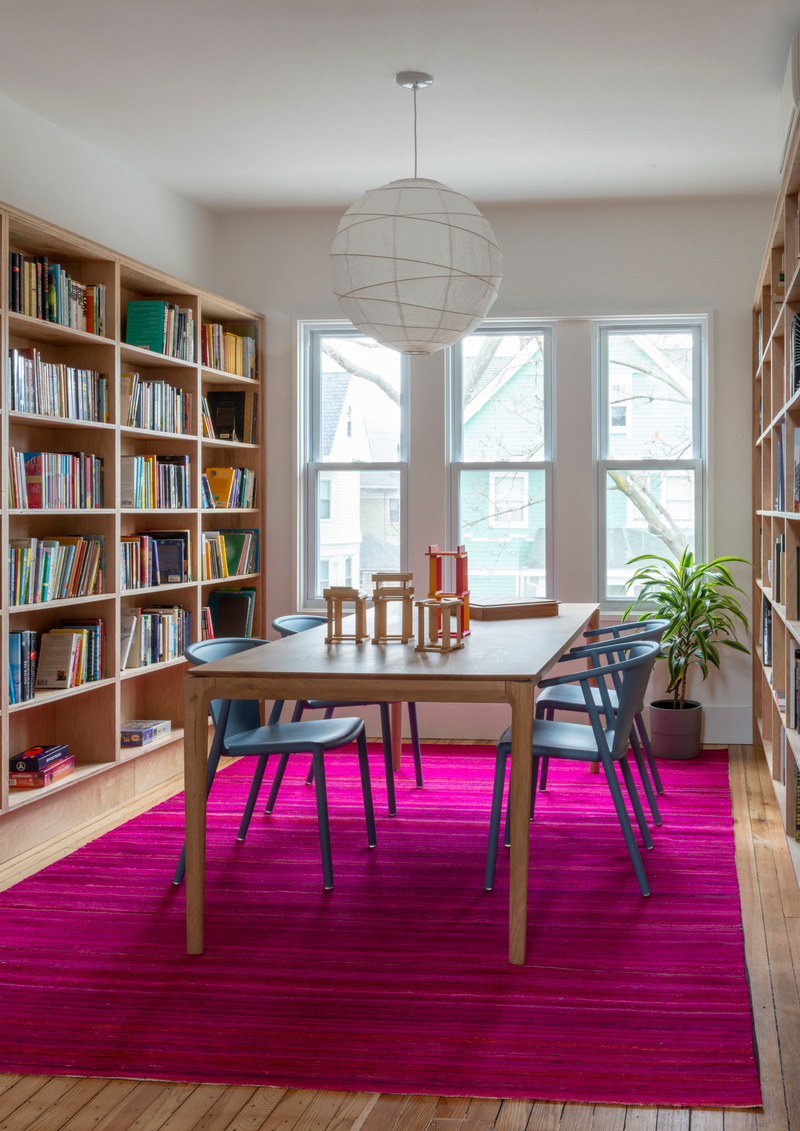 Dossier de presse | 5881-05 - Communiqué de presse | Ditmas House - Shakespeare Gordon Studio - Architecture résidentielle - Second floor library - Crédit photo : David Gilbert