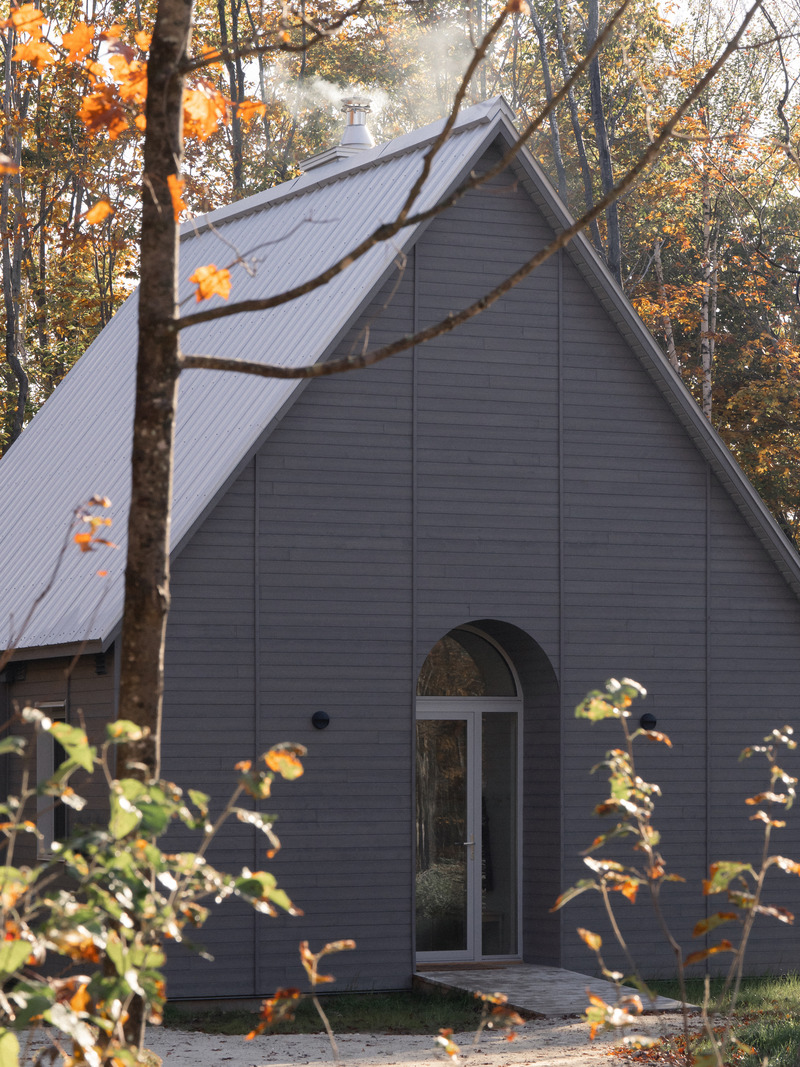 Dossier de presse | 1685-12 - Communiqué de presse | Chalet Kanata - Atelier L'Abri - Architecture résidentielle -  Chalet Kanata  - Crédit photo : Raphaël Thibodeau