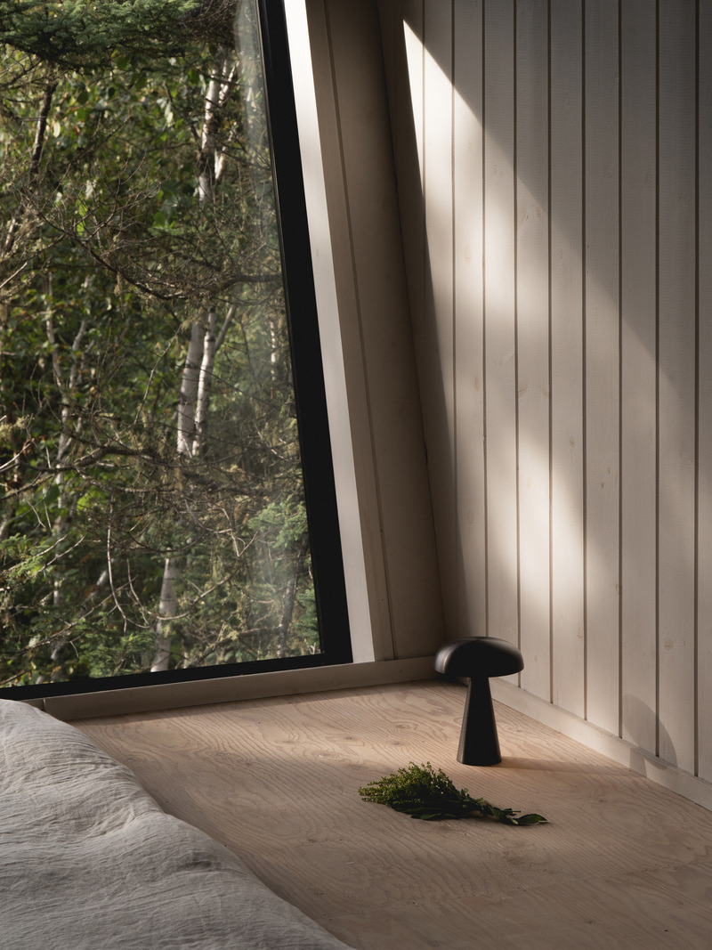 Press kit | 1685-08 - Press release | Territoire Charlevoix - Atelier L'Abri - Commercial Architecture -  Rest area detail  - Photo credit: Raphaël Thibodeau