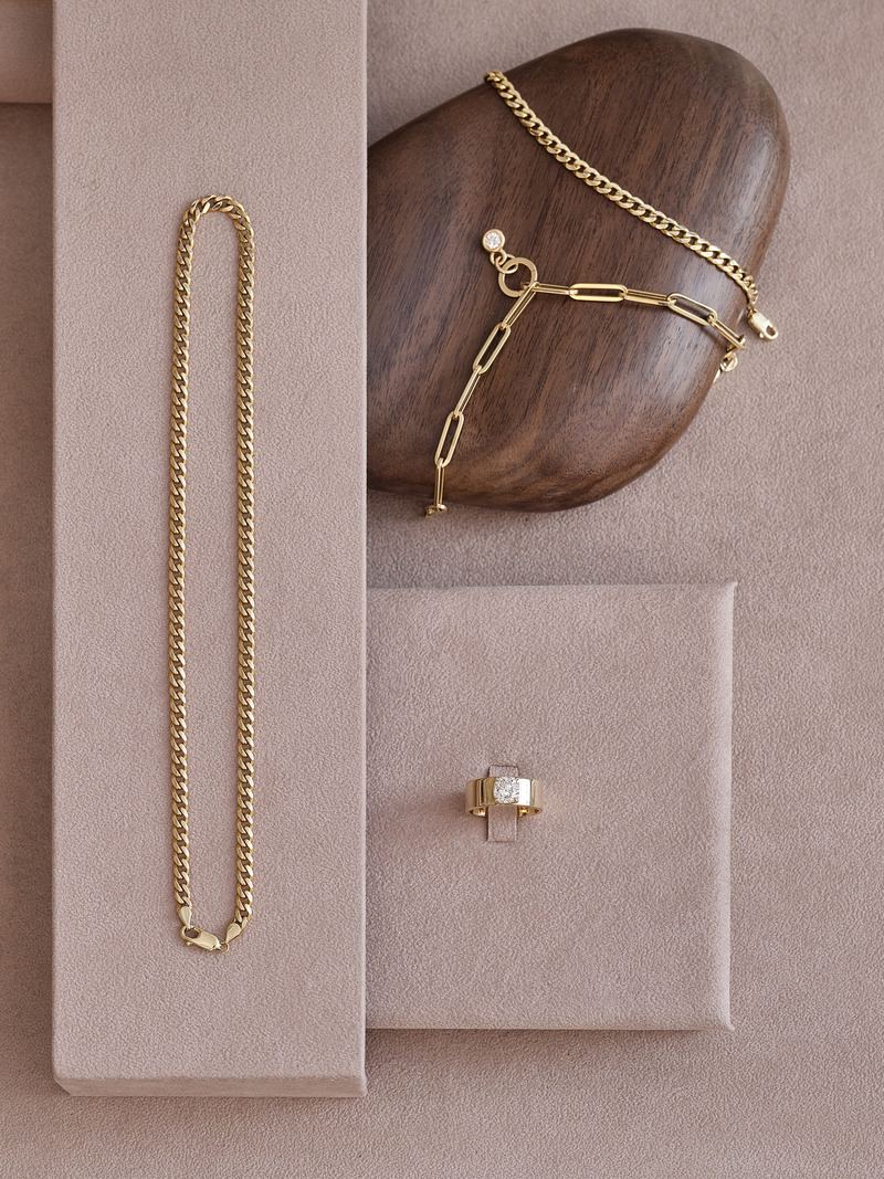 Press kit | 7505-01 - Press release | Every Facet of ATTIC's New Jewellery Studio Reflects Canadian Artistry & Collaboration - Simone Ferkul Projects - Commercial Interior Design - Photo credit: Riley Snelling  