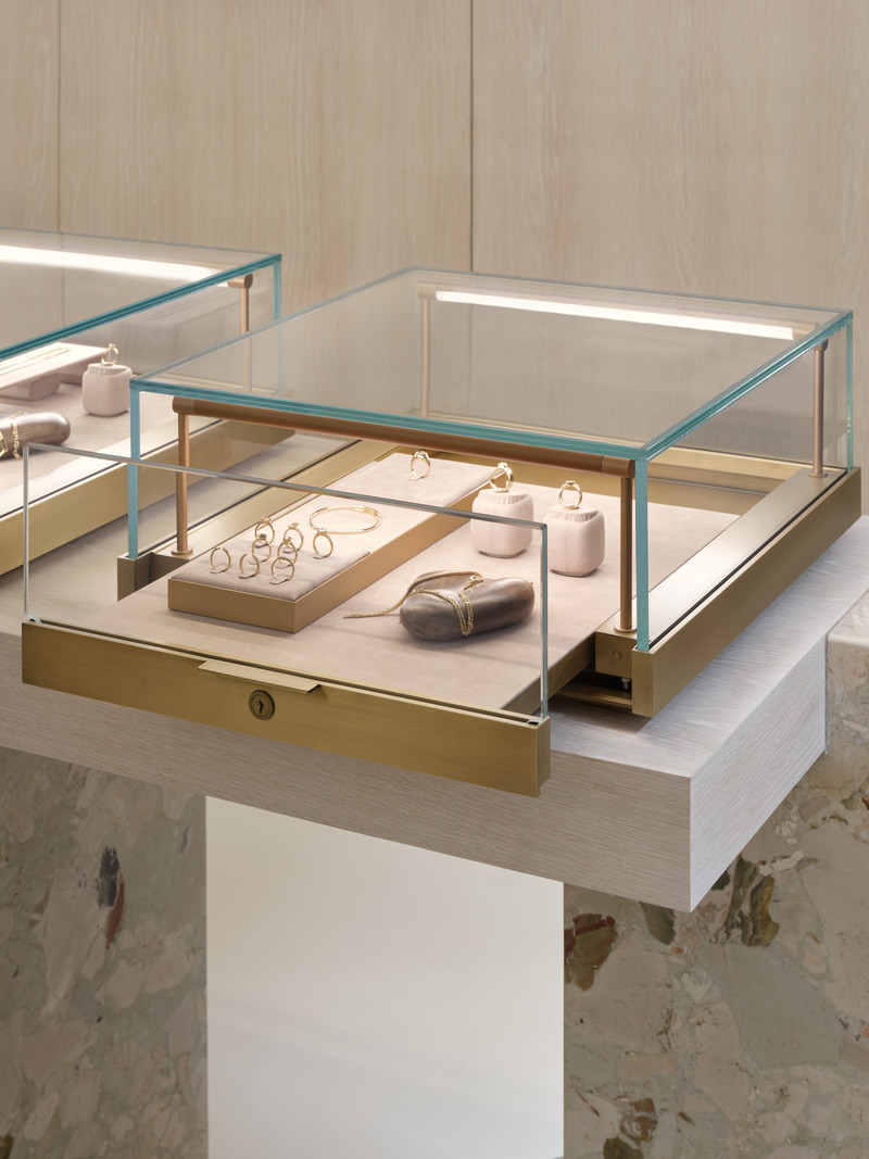 Press kit | 7505-01 - Press release | Every Facet of ATTIC's New Jewellery Studio Reflects Canadian Artistry & Collaboration - Simone Ferkul Projects - Commercial Interior Design - Photo credit: Riley Snelling