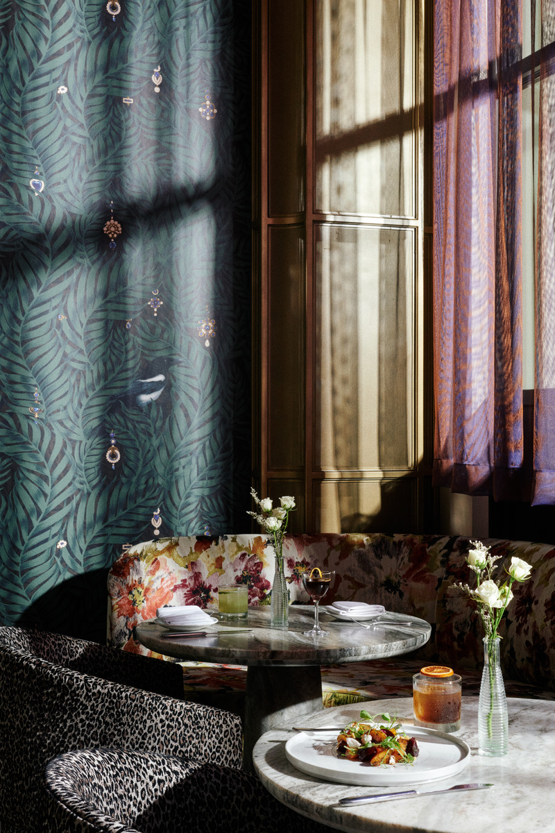Press kit | 5857-04 - Press release | Studio UNLTD Unveils Design of Cino Restaurant - Studio UNLTD - Commercial Interior Design - Saturated colors intermingle with plush florals, animal prints and crisp geometric shapes. - Photo credit: Chris Rohrer