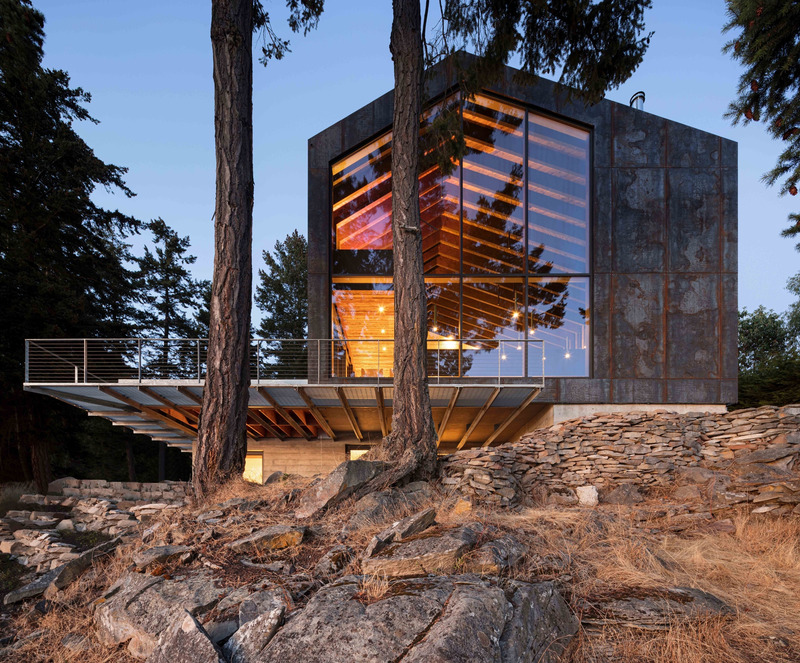 Dossier de presse | 7501-01 - Communiqué de presse | The BLT Built Design Awards 2024 Invites Architects and Design Professionals to Showcase Global Excellence - 3C Awards - Concours - Jury's Favorite in Architectural Design - Residential. Shor House. Measured Architecture, Canada. - Crédit photo : Ema Peter &amp; Bernardo Rodriguez<br style="">