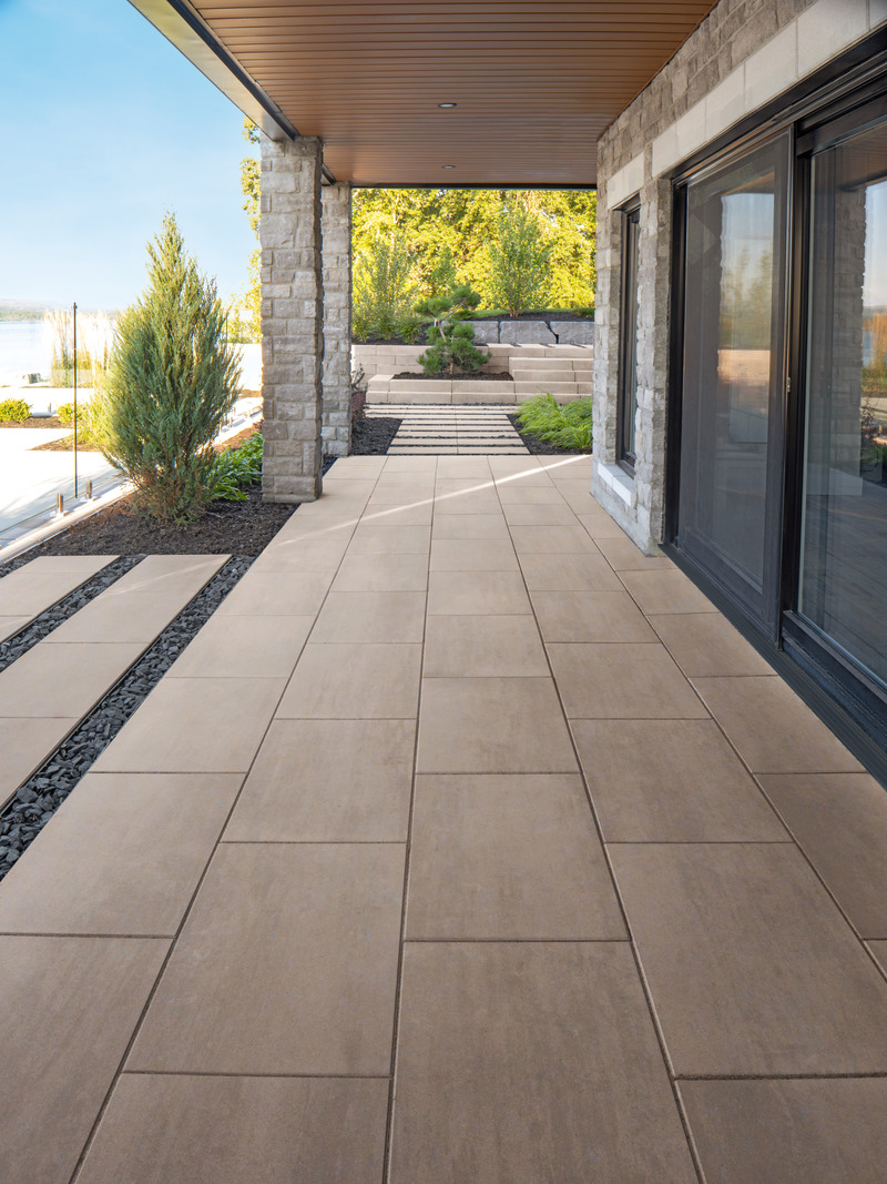 Press kit | 2634-03 - Press release | Techo-Bloc Unveils this Year’s Leading Trends Through New Product and Color Launches - Techo-Bloc - Landscape Architecture - New Caffè Crema Color - Photo credit: Techo-Bloc