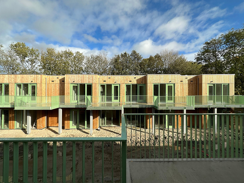 Dossier de presse | 1472-19 - Communiqué de presse | Moos: A Green and Social Housing Revolution - Concrete Amsterdam - Architecture résidentielle - Moos Euterpe court - Crédit photo : Moos by Concrete