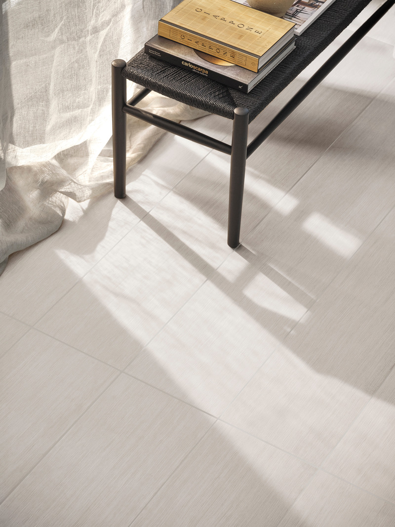 Press kit | 1177-15 - Press release | Tamashi - Ceramiche Refin - Product - Tamashi_Sugar_25x150 - Photo credit: Ceramiche Refin<span></span>