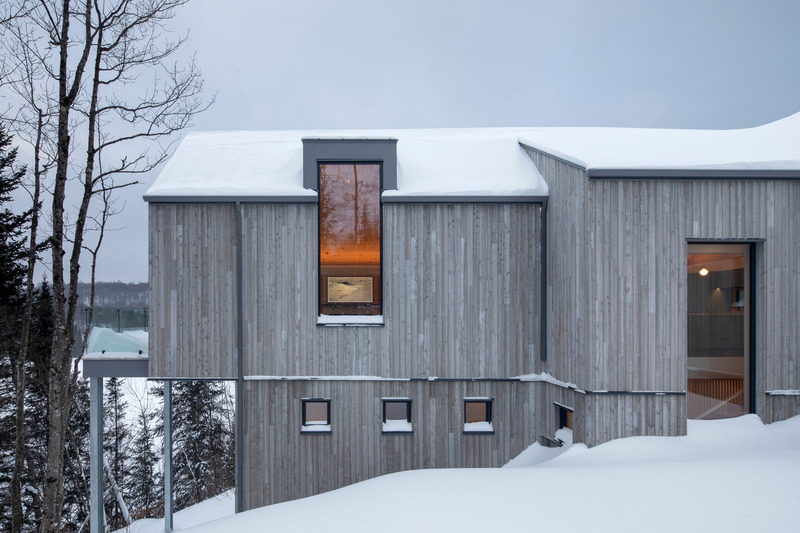 Dossier de presse | 2054-04 - Communiqué de presse | Chalet Papillon - RobitailleCurtis - Architecture résidentielle - Crédit photo : Adrien Williams