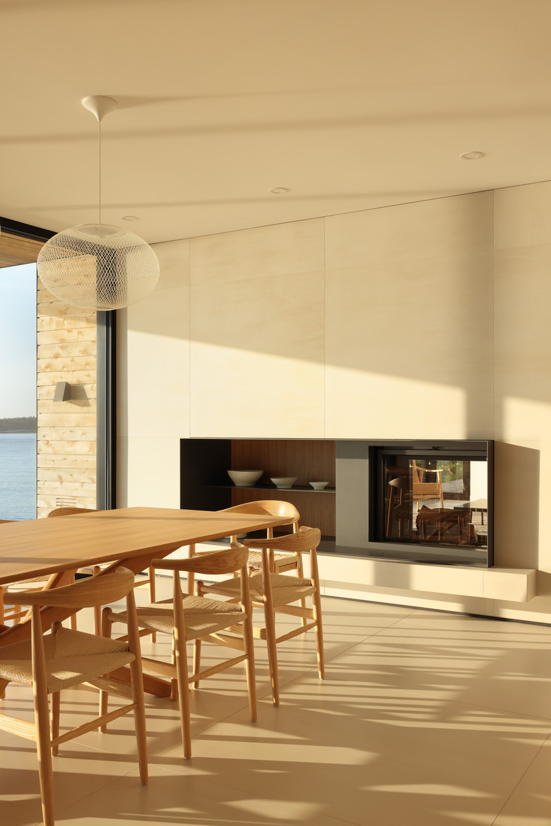 Press kit | 2748-01 - Press release | Extraordinary Coastal Retreat, Rockbound, Showcases Resilient Design Amidst Nature's Elements - Omar Gandhi Architects - Residential Architecture - Photo credit: Ema Peter