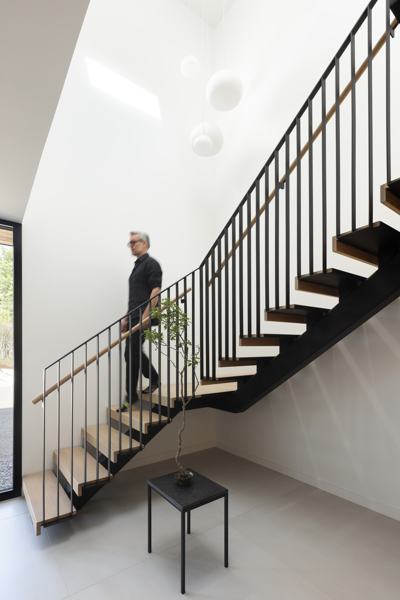 Press kit | 2748-01 - Press release | Extraordinary Coastal Retreat, Rockbound, Showcases Resilient Design Amidst Nature's Elements - Omar Gandhi Architects - Residential Architecture - Photo credit: Ema Peter