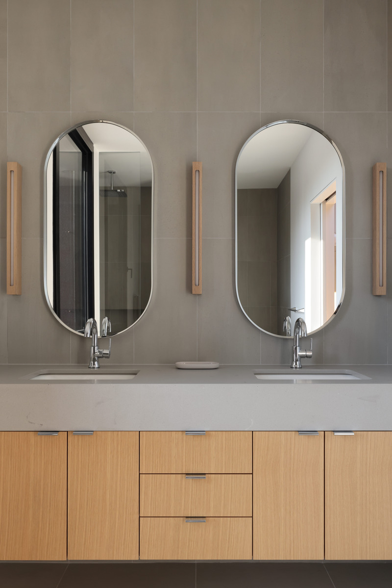 Press kit | 2748-01 - Press release | Extraordinary Coastal Retreat, Rockbound, Showcases Resilient Design Amidst Nature's Elements - Omar Gandhi Architects - Residential Architecture - Photo credit: Ema Peter