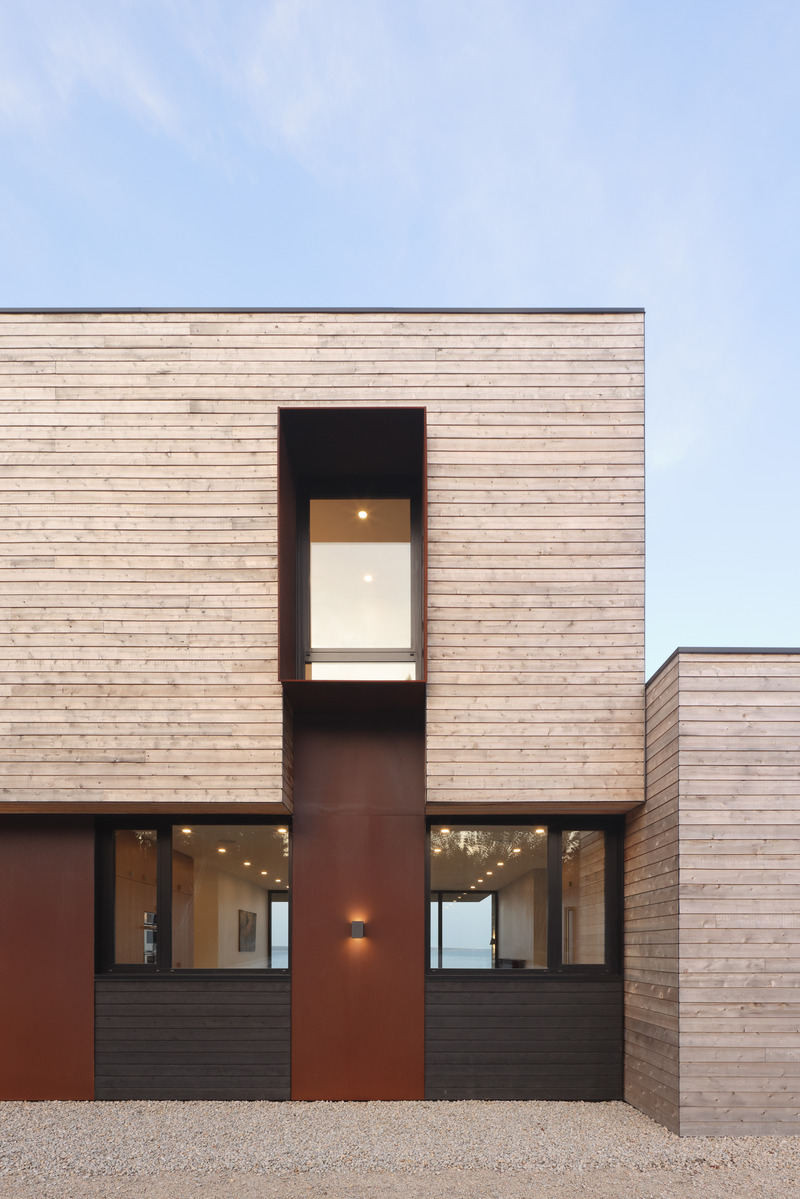 Press kit | 2748-01 - Press release | Extraordinary Coastal Retreat, Rockbound, Showcases Resilient Design Amidst Nature's Elements - Omar Gandhi Architects - Residential Architecture - Photo credit: Ema Peter