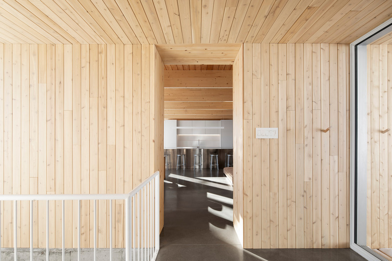 Dossier de presse | 7507-01 - Communiqué de presse | Résidence Chez Léon - Quinzhee Architecture - Architecture résidentielle - Hall, étage - Crédit photo : Adrien Williams