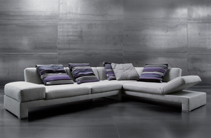 Press kit | 855-01 - Press release | Meubles Re-No celebrates its 50th anniversary with Erba furniture - Meubles Re-No - Residential Interior Design - Photo credit: Erba Italia