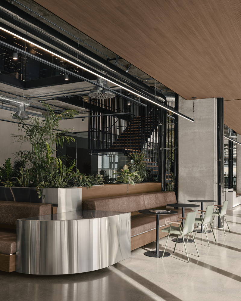 Press kit | 1303-21 - Press release | Maison MONTONI: Exemplifying the Office of Tomorrow at Espace Montmorency - Sid Lee Architecture & MONTONI - Commercial Architecture - Photo credit: Alex Lesage