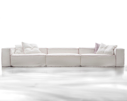 Press kit | 855-01 - Press release | Meubles Re-No celebrates its 50th anniversary with Erba furniture - Meubles Re-No - Residential Interior Design - Photo credit: Erba Italia