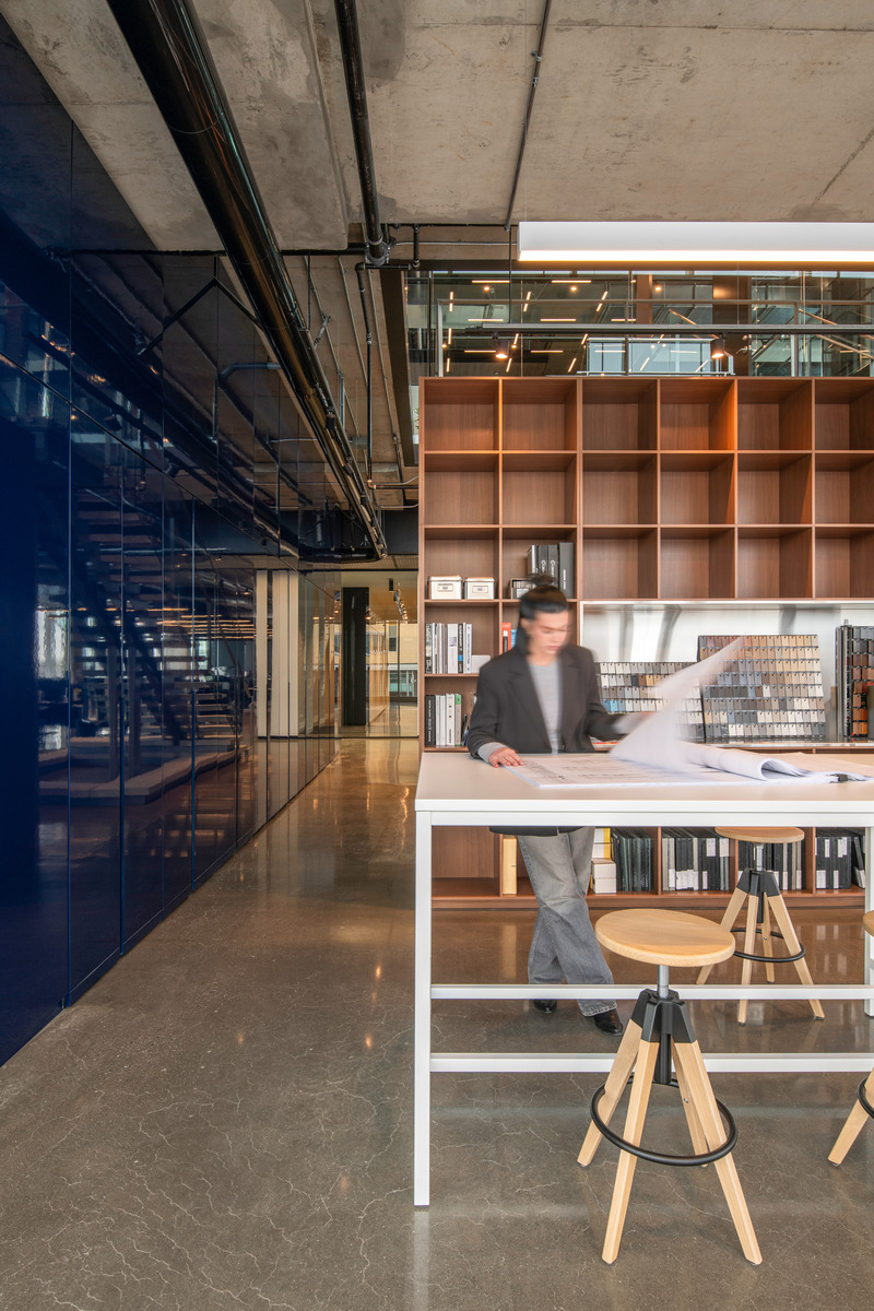 Press kit | 1303-21 - Press release | Maison MONTONI: Exemplifying the Office of Tomorrow at Espace Montmorency - Sid Lee Architecture & MONTONI - Commercial Architecture - Photo credit: David Boyer