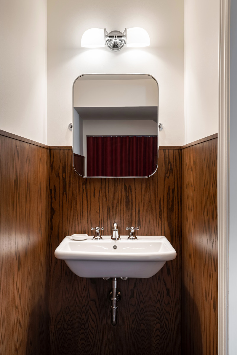 Press kit | 4241-09 - Press release | High Park residence - Vives St-Laurent - Residential Interior Design - Photo credit: Scott Norsworthy