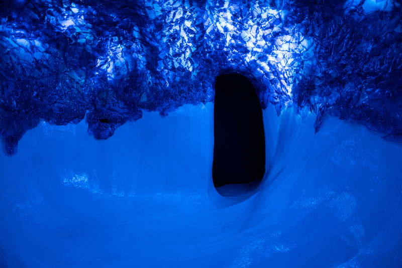 Press kit | 7520-01 - Press release | Immersive, Ecologically-Focussed Installations’ Unique Take on Urgent Conservation Challenges - Studio Kelly Nunes - Art - Glacier Cave - Photo credit: Clara Lacasse