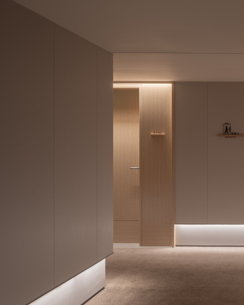 Press kit | 3531-12 - Press release | JI Hotel 5.0 version - Vermilion Zhou Design Group - Commercial Interior Design - Aisle - Photo credit: Jian Quan Wu