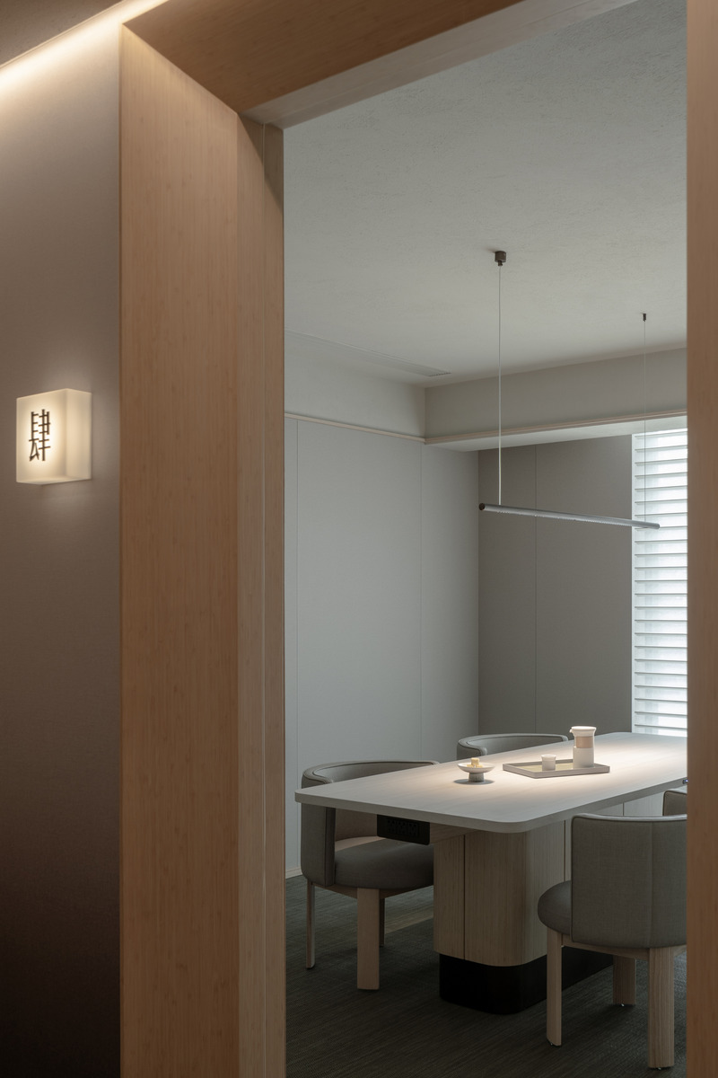 Press kit | 3531-12 - Press release | JI Hotel 5.0 version - Vermilion Zhou Design Group - Commercial Interior Design - Tearoom - Photo credit: Jian Quan Wu