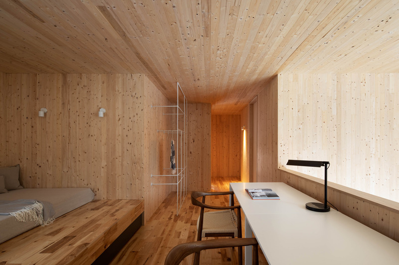 Press kit | 3010-05 - Press release | Rustic Grade - Maurice Martel architecte - Residential Architecture - Photo credit: Adrien Williams