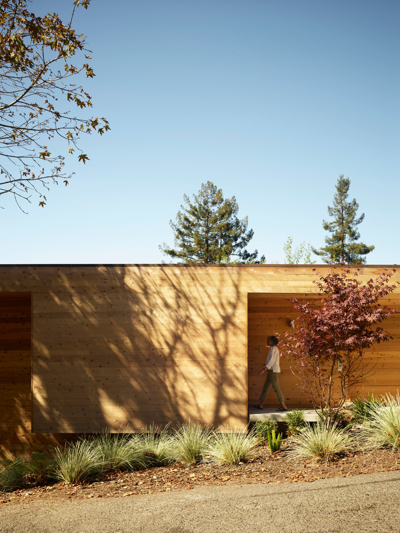 Dossier de presse | 6244-01 - Communiqué de presse | Buena Vista House - Rangr Studio Architecture - Architecture résidentielle - Entry from Street - Crédit photo : Matthew Millman
