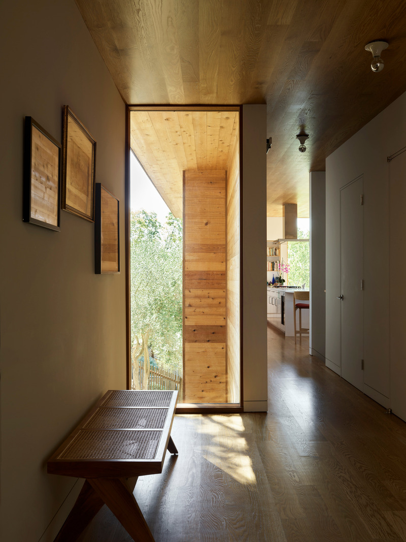 Dossier de presse | 6244-01 - Communiqué de presse | Buena Vista House - Rangr Studio Architecture - Architecture résidentielle - Entry Lobby - Crédit photo : Matthew Millman