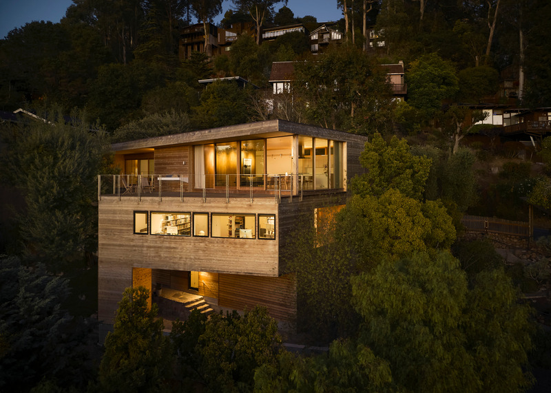 Dossier de presse | 6244-01 - Communiqué de presse | Buena Vista House - Rangr Studio Architecture - Architecture résidentielle - Drone Aerial View from Southwest - Crédit photo : Matthew Millman
