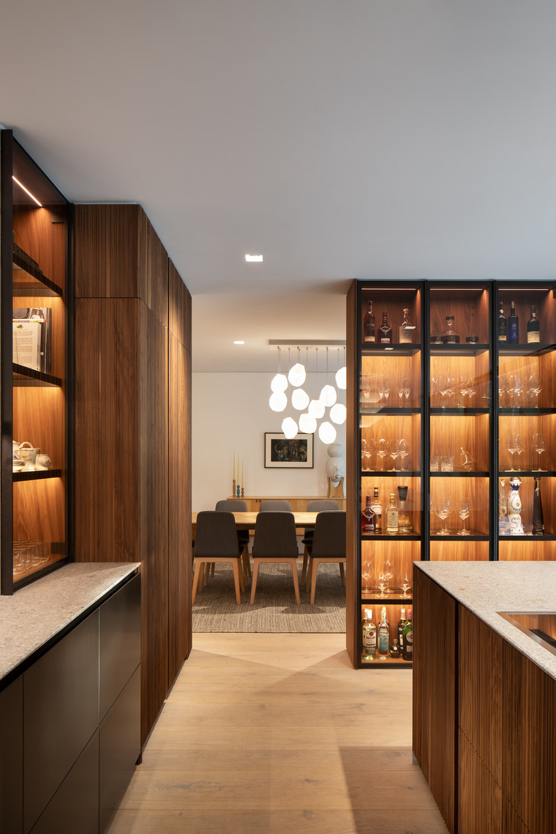 Press kit | 3213-04 - Press release | Mid-Century Residence Ave Duchastel - Atelier Chardonnat + Salem Architecture - Residential Architecture - Photo credit: Adrien Williams