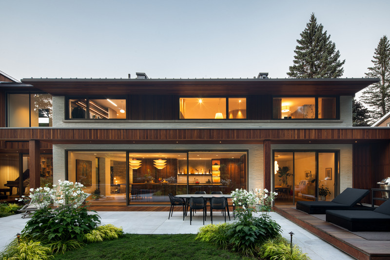 Press kit | 3213-04 - Press release | Mid-Century Residence Ave Duchastel - Atelier Chardonnat + Salem Architecture - Residential Architecture - Photo credit: Adrien Williams