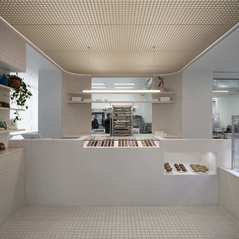 Dossier de presse | 5554-07 - Communiqué de presse | Lacavalier Petrone - Dupont Blouin - Design d’intérieur commercial -  Comptoir de service  - Crédit photo : Olivier Blouin