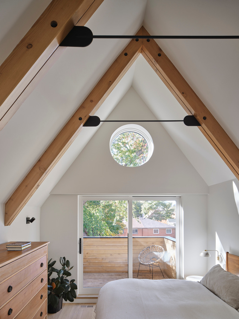 Dossier de presse | 7516-01 - Communiqué de presse | House Caroline - Reign Architects - Architecture résidentielle - Primary bedroom and roof Terrace - Crédit photo : Riley Snelling