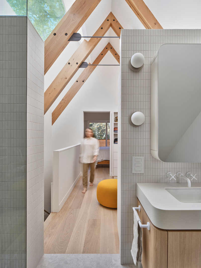 Dossier de presse | 7516-01 - Communiqué de presse | House Caroline - Reign Architects - Architecture résidentielle - Open Concept Ensuite / WIC - Crédit photo : Riley Snelling