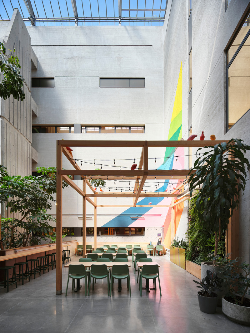Press kit | 1299-13 - Press release | Collège de Maisonneuve - Interior Garden - Taktik Design - Landscape Architecture - Photo credit: Maxime Brouillet