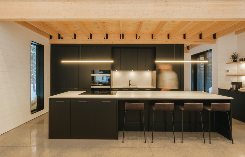 Press kit | 6813-02 - Press release | Des Cimes Residence - Patriarche - Residential Architecture - Open Kitchen - Photo credit: Patriarche