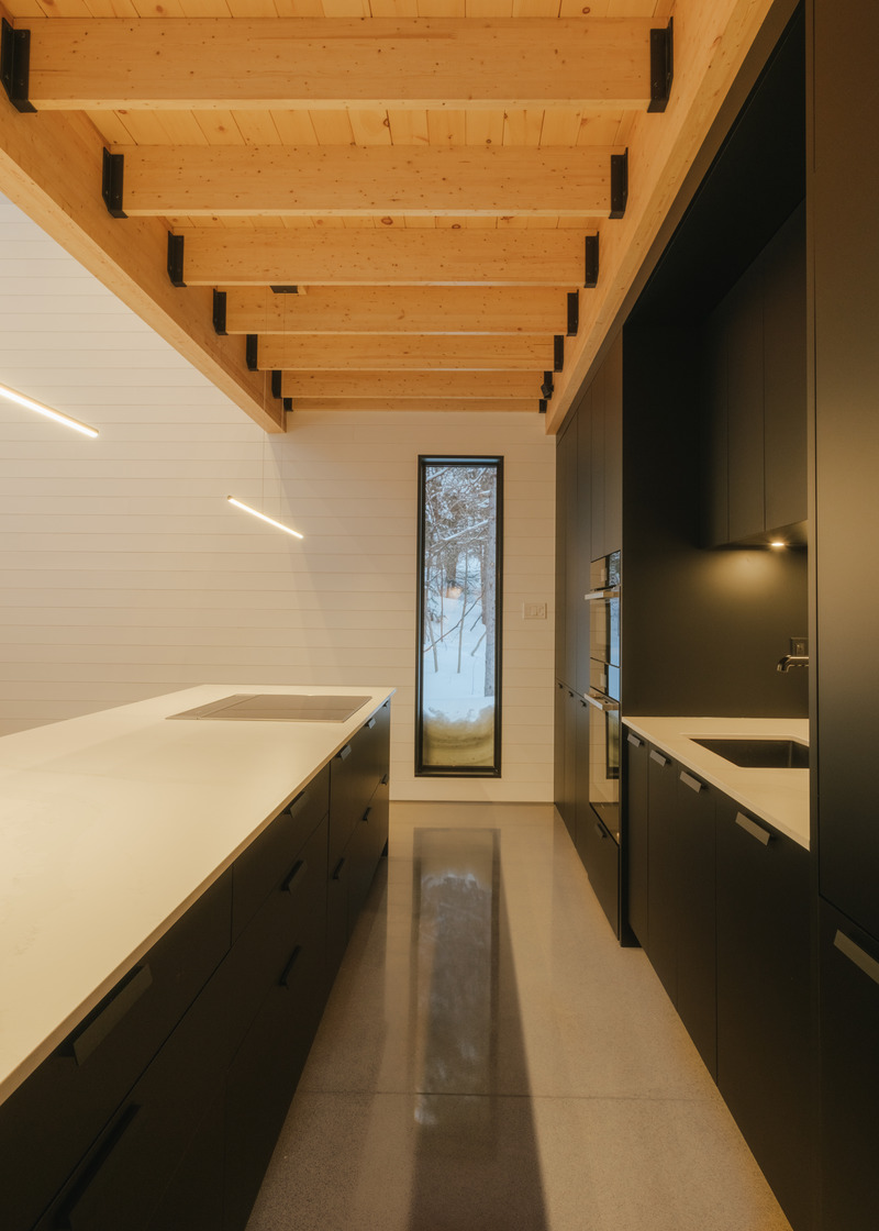 Press kit | 6813-02 - Press release | Des Cimes Residence - Patriarche - Residential Architecture - Opened Kitchen - Photo credit: Patriarche